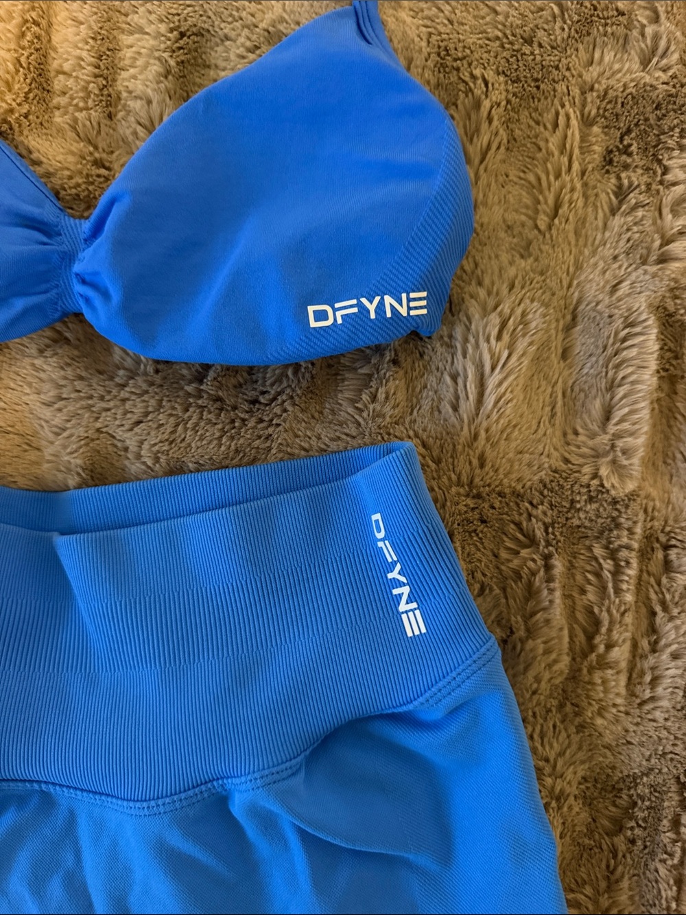 Dfyne Impact Bra and Shorts Set - Picture 2 of 7